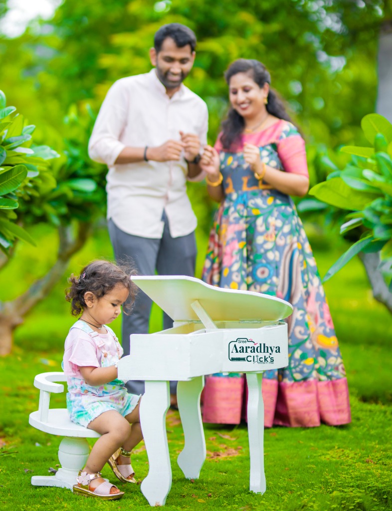 Toddler White Mini Piano Garden Shoot