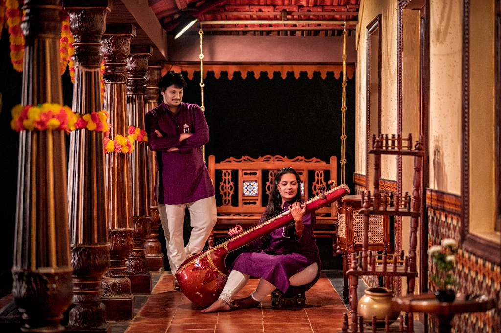 Traditional Courtyard Music Romance